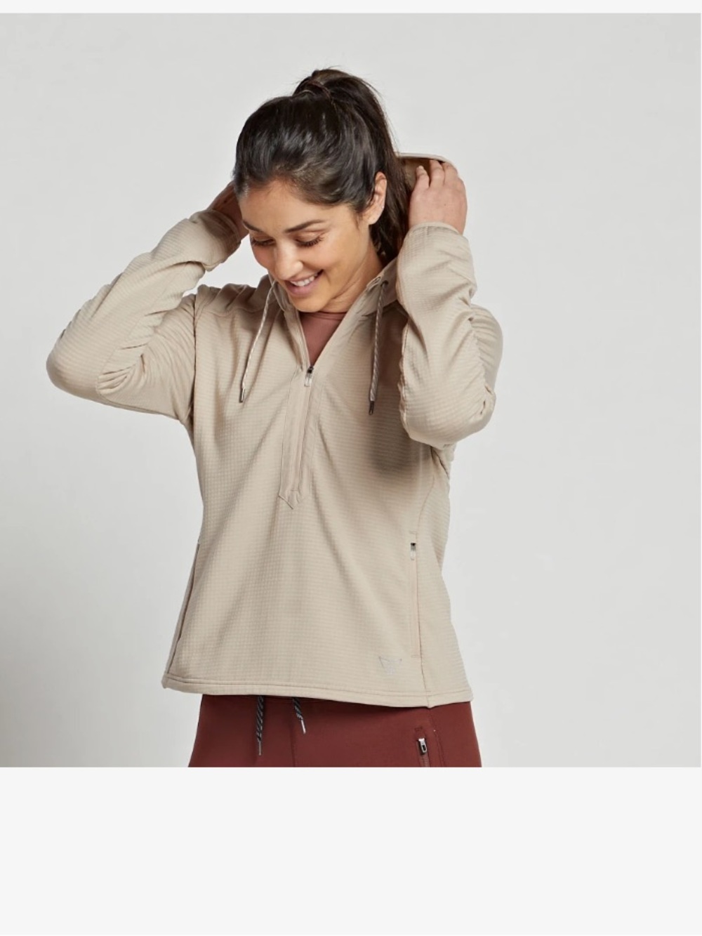 Woman’s Korsa shield half zip hoodie